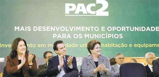 Ao lado de Miriam Belchior e Luiz Marinho, Dilma anunciou recursos para as prefeituras do ABC paulista (foto: Roberto Stuckert Filho/PR)