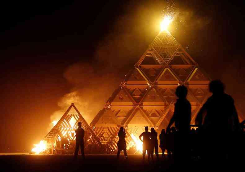 Burning man espiritual: o mais icnico festival de artes e msica do mundo ter uma edio no Brasil(foto: Glyn KIRK/AFP )