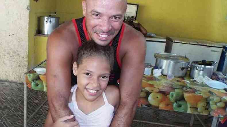 Leandro Monteiro espera h trs anos por um resposta sobre a morte da filha, Vanessa(foto: Arquivo pessoal)