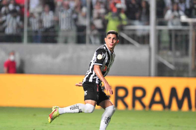 Atacante venezuelano retorna ao time que defendeu at 2020, quando chegou ao alvinegro mineiro onde disputou 99 jogos e fez 21 gols