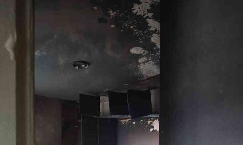 Fumaa deixou apartamento tomado por cinzas(foto: Redes Sociais/Divulgao)