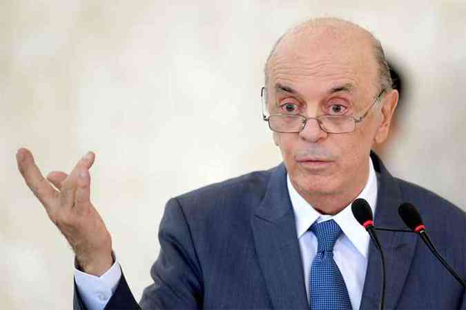 O ex-ministro Jos Serra (SP) anunciou a deciso de manter apoio ao governo Temer(foto: Evaristo S/AFP)