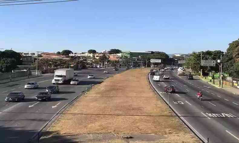 Imagem mostra trecho da Avenida Cristiano Machado