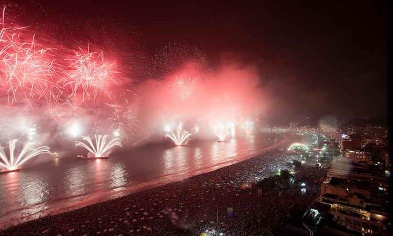 O esquema de transporte ser� o mesmo das tr�s �ltimas passagens de ano: o acesso a Copacabana ficar� completamente fechado(foto: Marizilda Cruppe/ Riotur/Divulga��o )