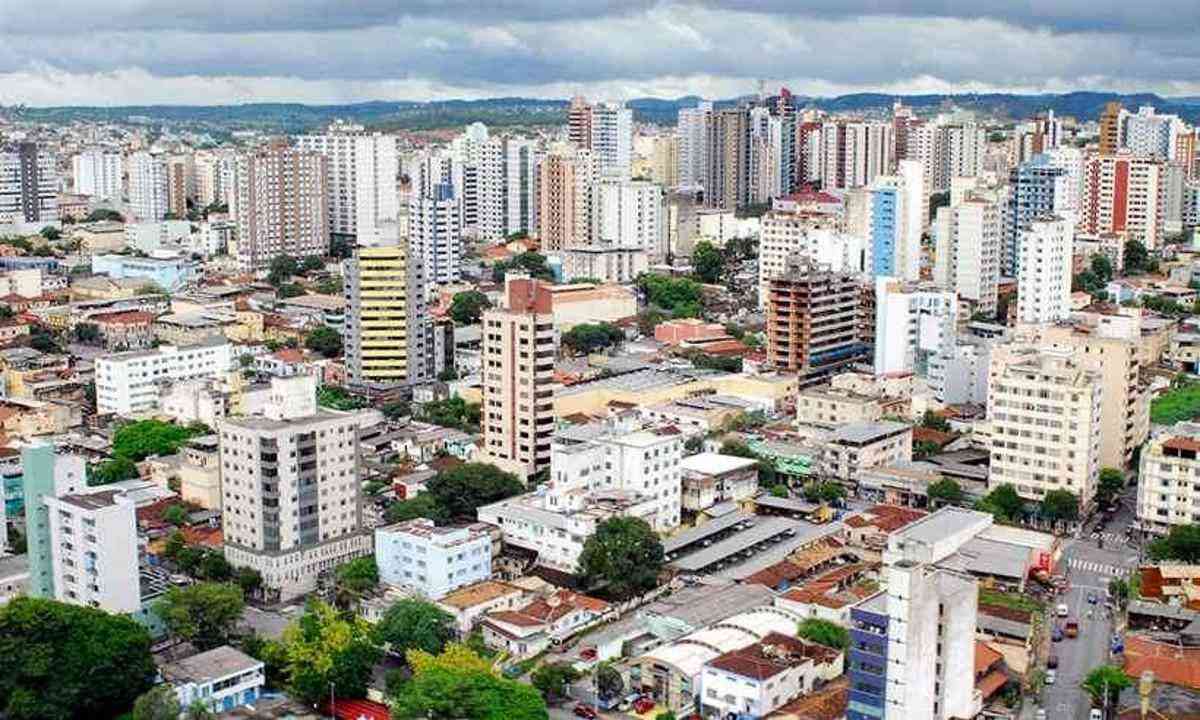 Divinópolis vai subsidiar juros de empresas para recuperação econômica - Gerais - Estado de Minas