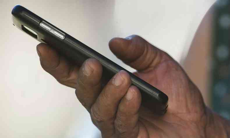 Governo estima que atingirá 16 milhões de pessoas com disparos de SMS(foto: Marcello Casal Jr./Agência Brasil)