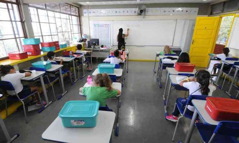 Aula na Escola Municipal Dom Jaime em outubro de 2021