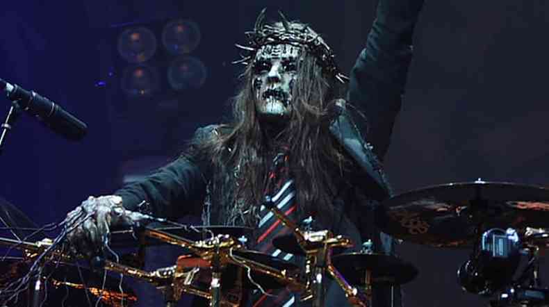 Joey Jordison tocou com o Slipknot at 2013(foto: Reproduo/Facebook)