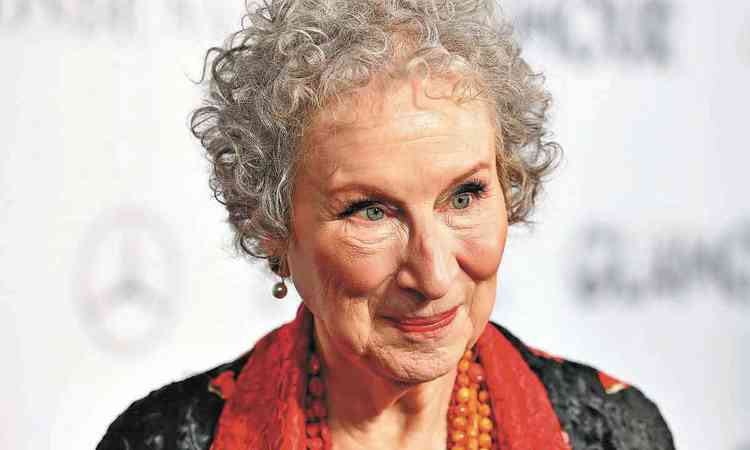 Close em  Margaret Atwood sorrindo