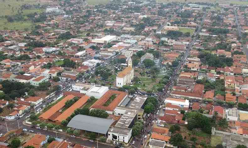 A cidade de Itapagipe, que tem cerca de 15 mil habitantes, est localizada na microrregio de Frutal, no Tringulo Mineiro 