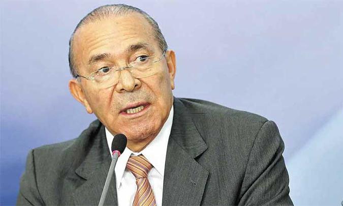 Padilha: normalização é lenta, mas o governo espera o fim da greve(foto: WILSON DIAS/AGÊNCIA BRASIL) Padilha: normalização é lenta, mas o governo espera o fim da greve(foto: WILSON DIAS/AGÊNCIA BRASIL)