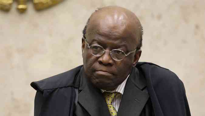 Alm de deixar o caso mensalo, Joaquim Barbosa entrou com representao contra o advogado de Genoino (foto: Felippe Sampaio/SCO/STF )