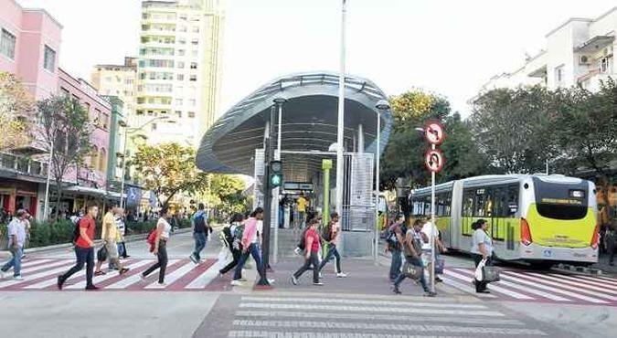 Esta��o do Move na Paran�: mais conforto para quem usa transporte p�blico (foto: Marcos Michelin/EM/D.A Press )