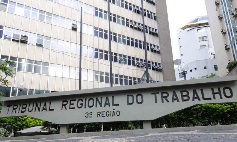 Imagem da fachada do TRT-MG, em Belo Horizonte