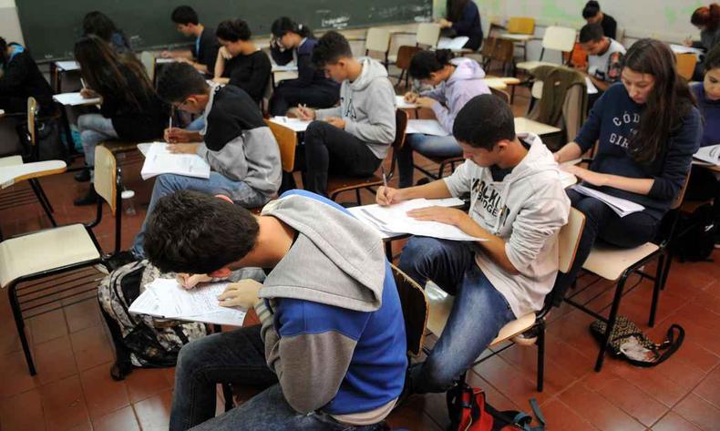 'Aprender é um ato e, como tal, depende de exercícios contínuos e esforço progressivo para sua aquisição'(foto: Gabriel Jabur/Agência Brasil) Sala de aula