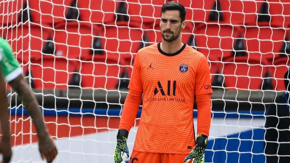 Le gardien du PSG Sergio Rico hospitalisé après un accident de cheval