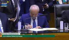 Lula tira Petrobras, Correios e outras estatais de programa de privatizao