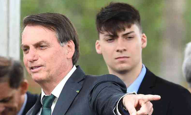 Jair e Renan Bolsonaro