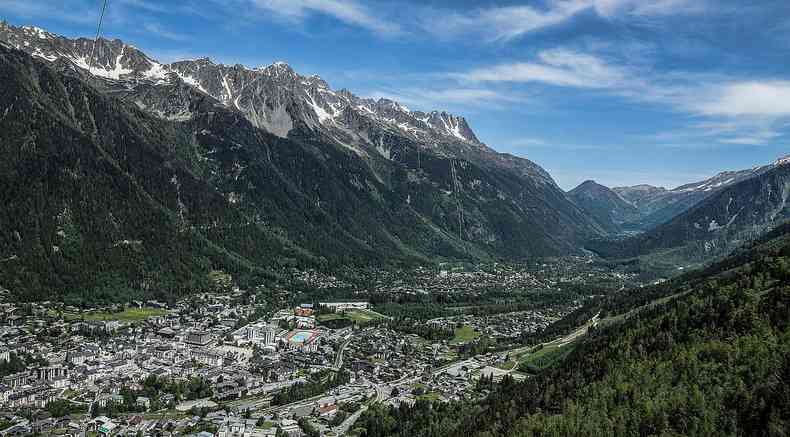 Queda foi na geleira Bionnassay, na regio de Chamonix