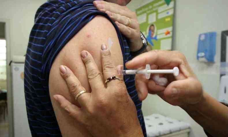 Vacina est a disposio da populao, gratuitamente, nas unidades de sade do SUS(foto: Edesio Ferreira/EM/D.A Press)