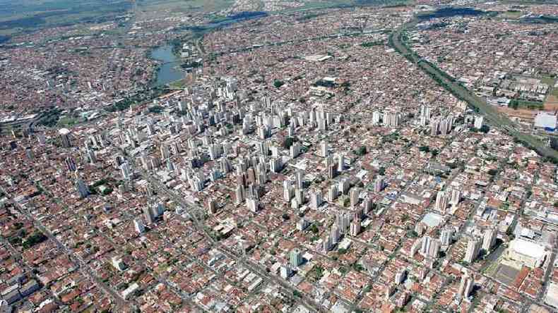 Cidades do Sudeste brasileiro, como So Jos do Rio Preto, em SP, tendem a ter expectativa de vida mais alta e uma proporo maior de mortes por doenas infecciosas e cncer(foto: Getty Images)