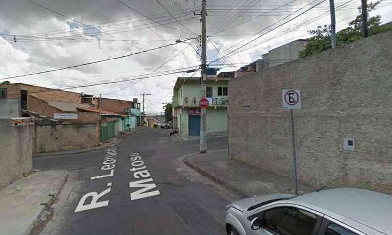 Crime aconteceu na rua Leonardo Agostinho Matoso(foto: Reproduo/Google Street View)
