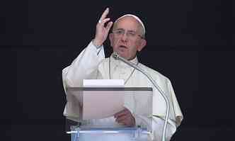 Papa concede perdo s mulheres que fizeram aborto (foto: AFP PHOTO / ALBERTO PIZZOLI )