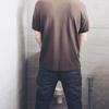 Urologista defende que homens devem urinar sentados para maior eficácia