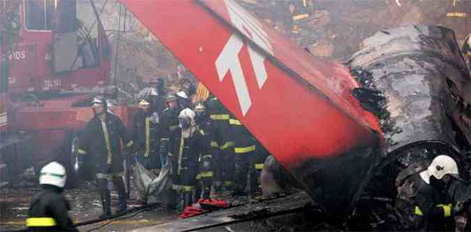 Condies precrias da pista de pouso foram responsveis pelo acidente com aeronave, em 2007(foto: REUTERS/Rickey Rogers )