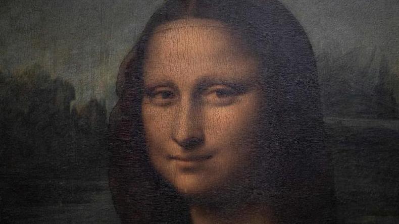 O sorriso de Gioconda é muito estudado, mas outros aspectos da obra também levantam dúvidas entre historiadores e teóricos da arte(foto: Getty Images) O sorriso de Gioconda é muito estudado, mas outros aspectos da obra também levantam dúvidas entre historiadores e teóricos da arte(foto: Getty Images)
