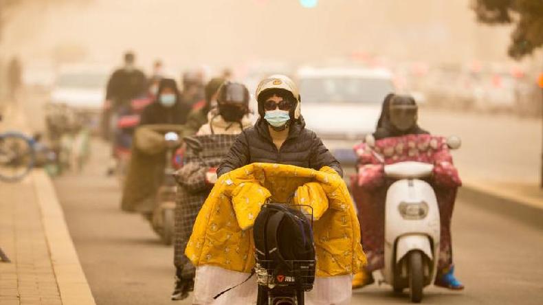 Tempestade de areia tambm atinge a Monglia(foto: Getty Images)