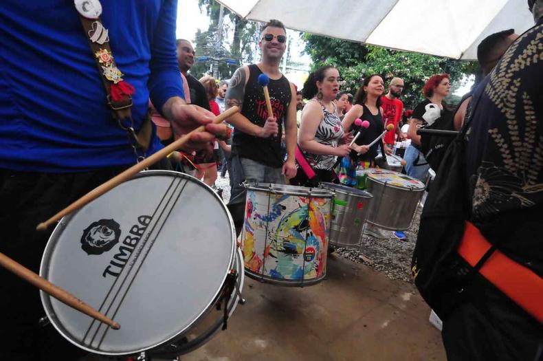 Fim de semana de ensaios de blocos de Carnaval. Bloco Tchanzinho Zona Norte que se reune no Taquaril