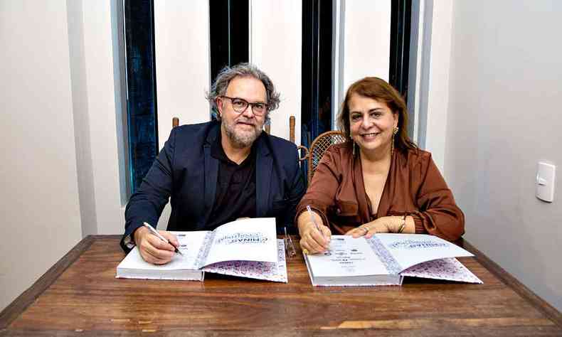 Clsio Barbosa e Patrcia Soutto Mayor no lanamento do livro 'Fazenda de Minas, razes de Portugal'
