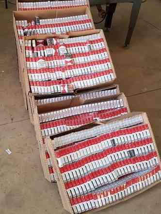Cigarros produzidos no norte mineiro abastecia mercado ilegal do Nordeste do Brasil(foto: Polcia Civil/Divulgao)