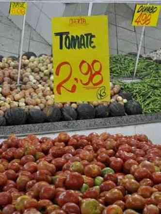 Na passagem de junho para julho, alguns alimentos ficaram mais baratos, exemplo do tomate, que caiu 20,37%(foto: Juarez Rodrigues/EM/D.A Press)