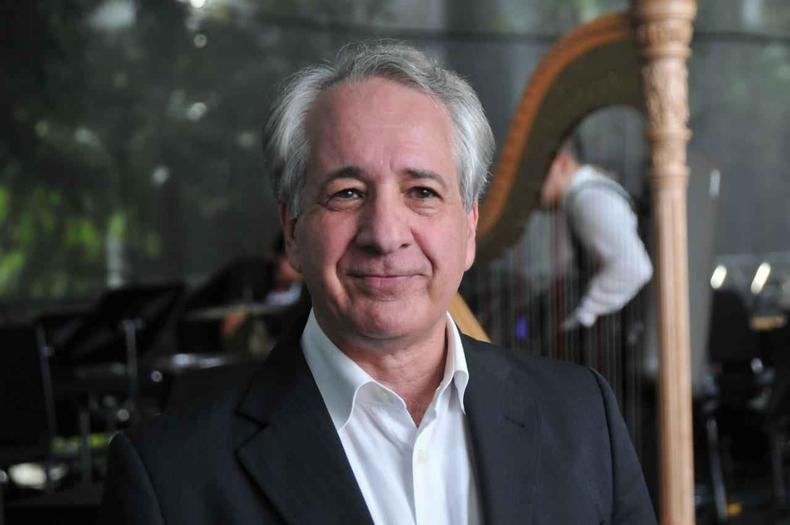 Maestro Fabio Mechetti, diretor artstico e regente da filarmnica