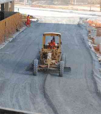 Mesmo gerando dvidas, construes em Confins devem ficar prontas antes de 2014(foto: Marcos Michelin/EM/D.A/Press)