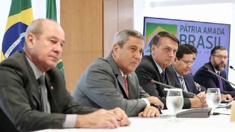 Bolsonaro estava 'exaltado' durante a reunio, segundo pessoas que participaram do encontro(foto: Marcos Corra / PR )