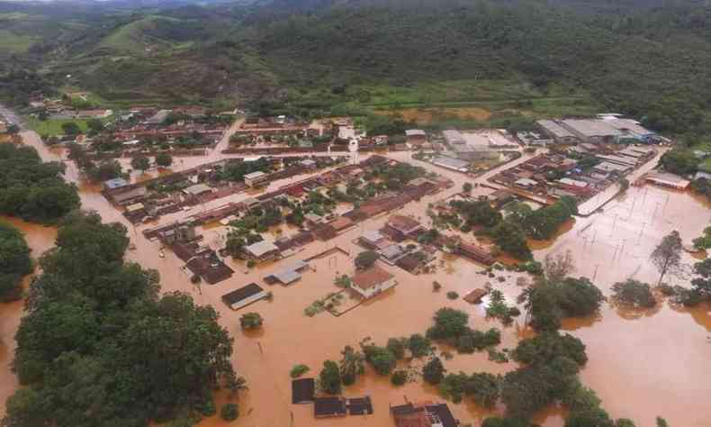 Rio Piracicaba alagada