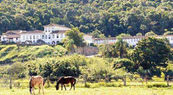 Fazenda Santa Clara, em Santa Rita de Jacutinga, foi cenrio de novela e, nos ureos tempos, produziu muito caf (foto: Beto Novaes/EM/D.A Press 23/7/10)