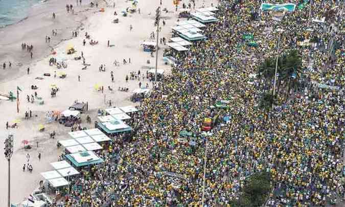 Rio de Janeiro - 25 mil(foto: Yasuyoshi/AFP)