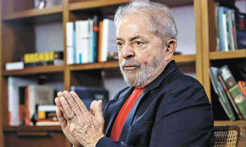 Lula foi condenado pelo juiz Srgio Moro e pelo TRF-4, que concluram ser dele o triplex no Guaruj (SP)(foto: NELSON ALMEIDA/AFP)