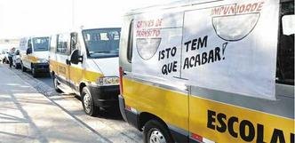 Com faixas e cartazes, manifestantes cobraram o cumprimento da Lei Seca(foto: Jair Amaral/EM/D.A Press) Com faixas e cartazes, manifestantes cobraram o cumprimento da Lei Seca(foto: Jair Amaral/EM/D.A Press)