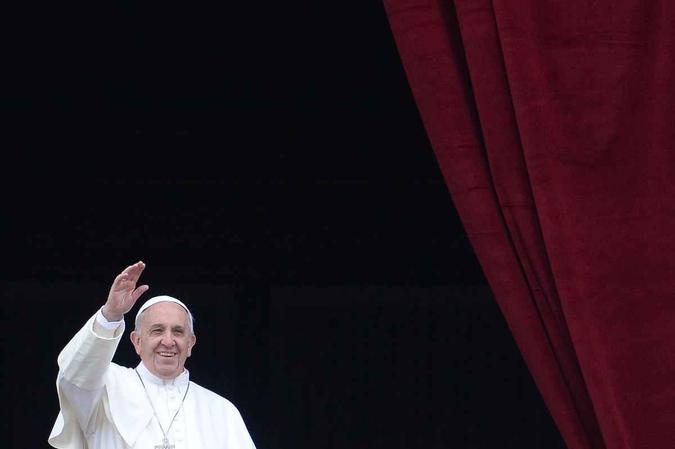 Papa Francisco dá a bênção 'Urbi et Orbi' na praça São Pedro, no VaticanoAFP PHOTO / FILIPPO MONTEFORTE Papa Francisco dá a bênção 'Urbi et Orbi' na praça São Pedro, no VaticanoAFP PHOTO / FILIPPO MONTEFORTE