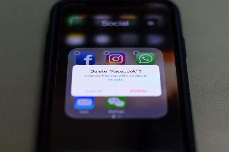 Usuários reclamam que Facebook e Instagram estão fora do ar(foto: Chandan Khanna/AFP) Usuários reclamam que Facebook e Instagram estão fora do ar(foto: Chandan Khanna/AFP)