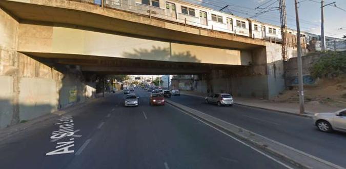Criminosos fugiram em direção ao Bairro Nova Suiça(foto: Google Street View/Divulgação) Criminosos fugiram em direção ao Bairro Nova Suiça(foto: Google Street View/Divulgação)