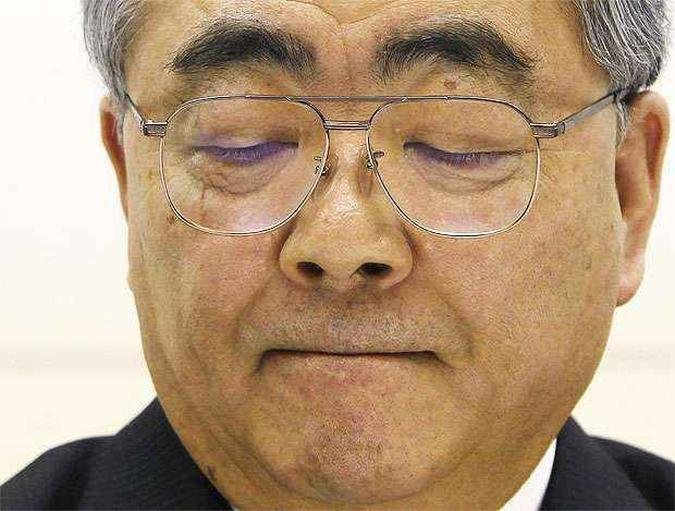 Presidente da Tepco, Toshio Nishizawa, durante uma coletiva de imprensa em T�quio(foto: REUTERS/Toru Hanai )