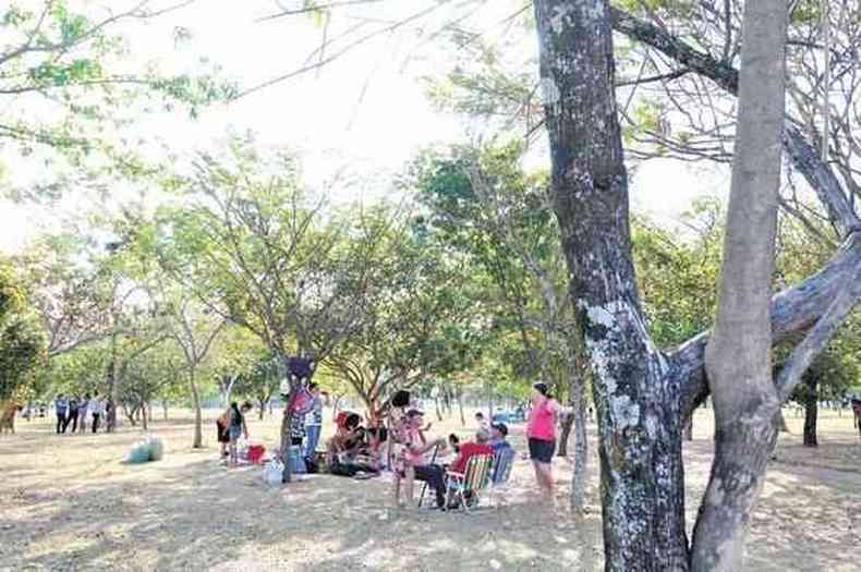 Visitas ao parque se mantiveram um dia aps a morte de uma criana(foto: Alexandre Guzanshe/EM/DA PRESS)