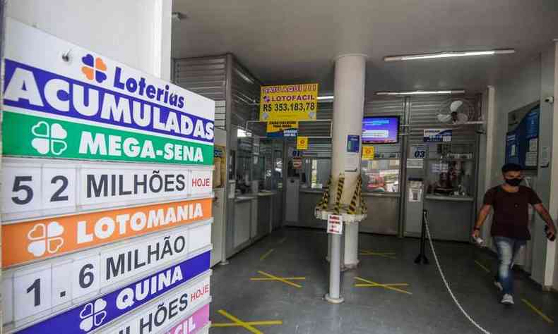 Os apostadores tm at s 19 h para tentar a sorte de se tornarem milionrios(foto: Leandro Couri/EM/D.A Press )