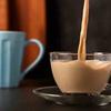 Café com leite pode ter ação anti-inflamatória no corpo, diz estudo